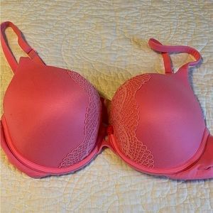 Victoria’s Secret Body By Victoria Perfect Shape Bra